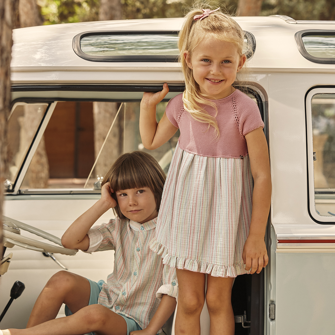 Juliana vistiendo bebes Juliana vistiendo bebes