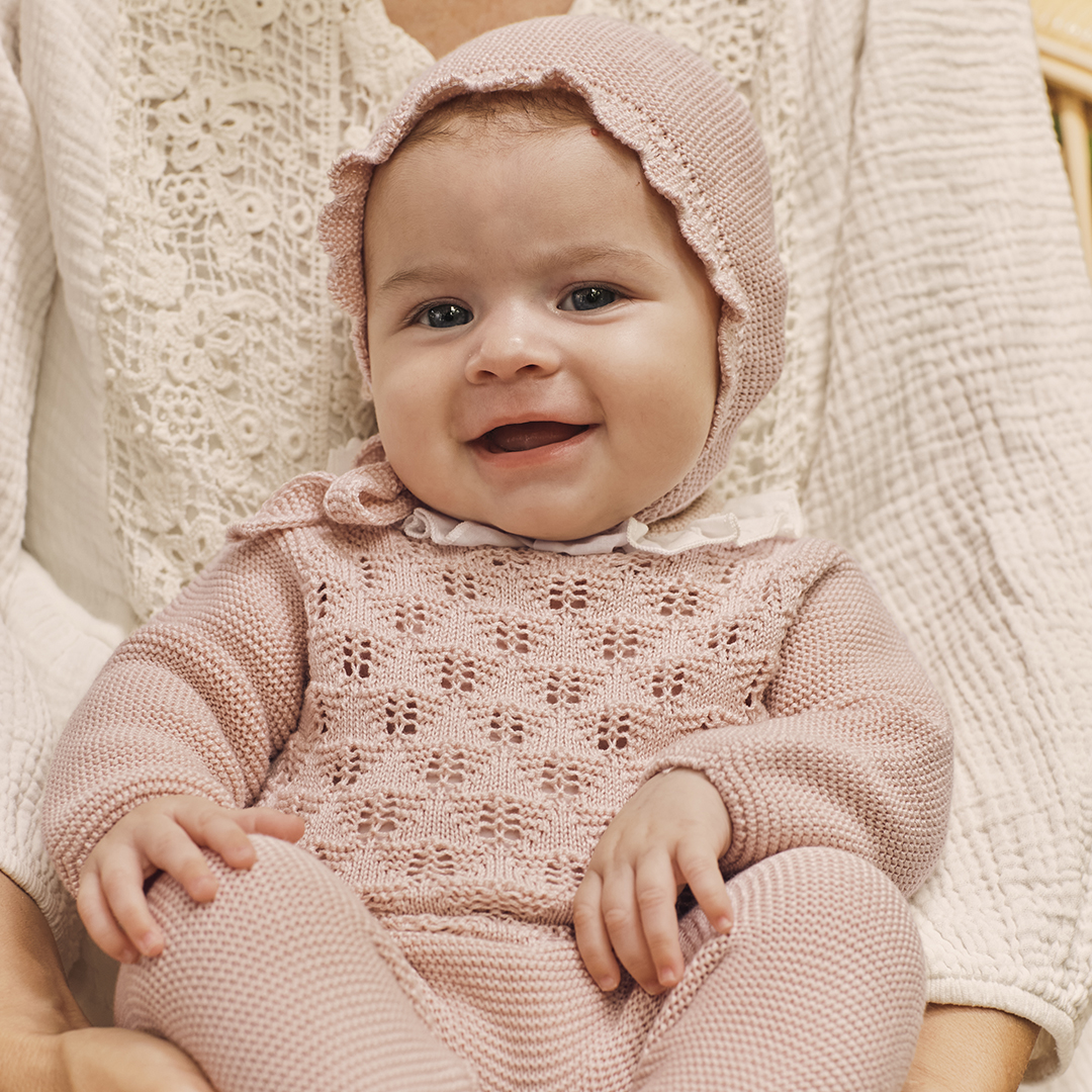 Vistiendo bebes Juliana Vistiendo bebes Juliana